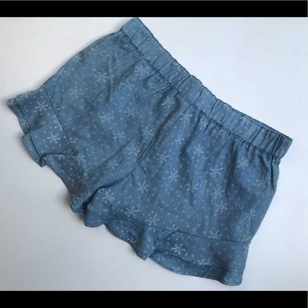 BCBGeneration Crazy Daisy Ruffled Shorts - Picture 3 of 4